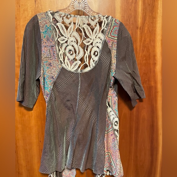 Patchwork Silk Wrap Blouse - Picture 6 of 6
